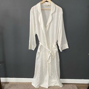 Victoria's Secret White Satin Robe Vintage